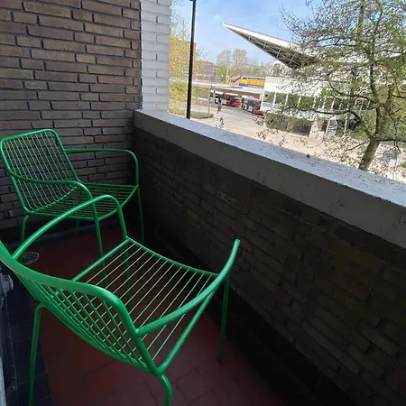 Xl Loft With Balcony And Wifi Near Hotspots Tilbourg