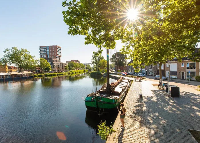 Spacious Loft With Balcony & High-speed Wi-fi *