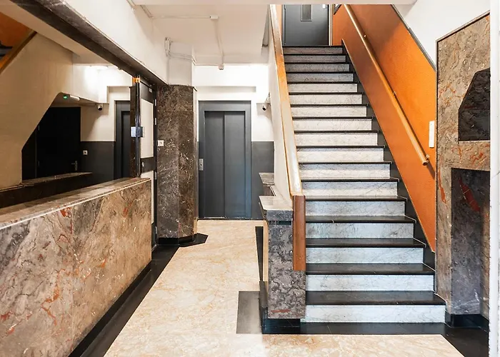 Spacious Loft With Balcony & High-speed Wi-fi