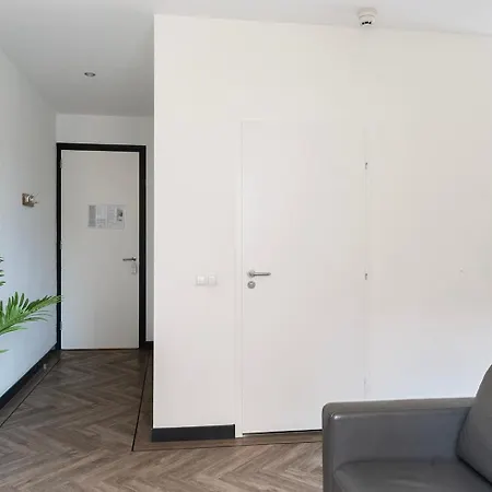 公寓 Spacious Loft With Balcony & High-speed Wi-fi *